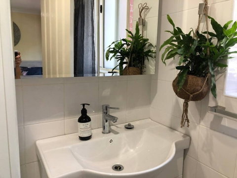 Escape To Strathfield For 8 Guests - Accommodation Burleigh 1