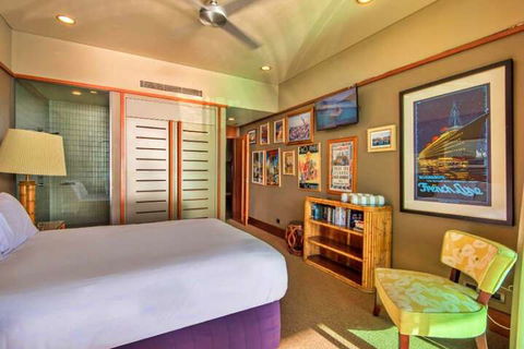 Yacht Club 19 Bijou De Mer 2 Buggies - Accommodation Burleigh 4