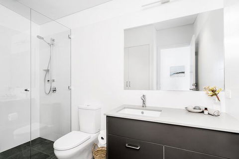 Your Luxury Escape - Carinya Cottage 3 - Accommodation Burleigh 4