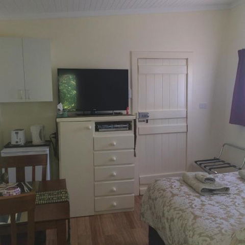 Koompartoo Homestead Cabin - Accommodation Burleigh 6