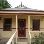 Autumn Affair Cottage 5 - Accommodation Burleigh 0