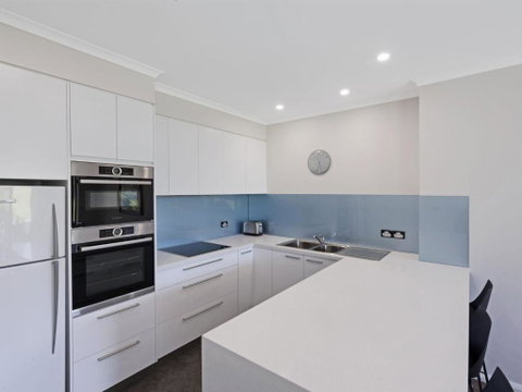 Mitchell Pde 2 / 1a Fathoms - Accommodation Burleigh 1