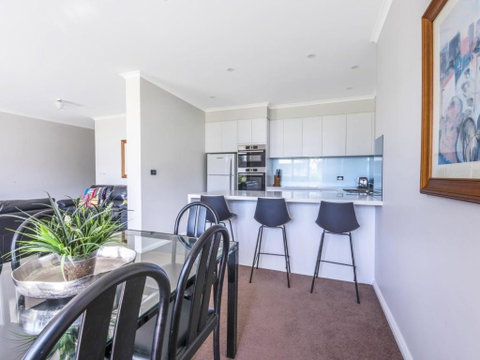 Mitchell Pde 2 / 1a Fathoms - Accommodation Burleigh 2