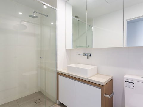 FV By Serain Residences - Accommodation Burleigh 6