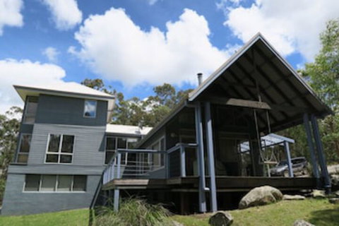 The Retreat Lodge - Accommodation Burleigh 0
