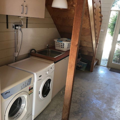 Alpine Stag Lodge House - Accommodation Burleigh 1