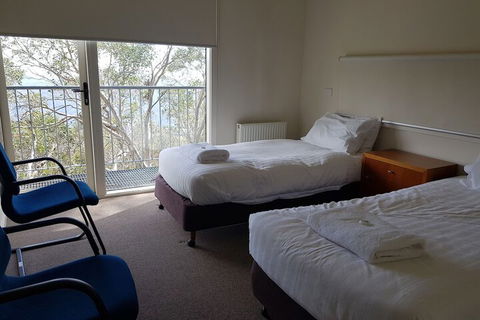 K2 Unit 11 - Accommodation Burleigh 1