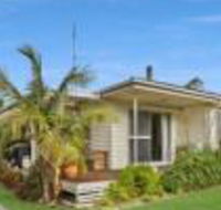 Sama Sama Walking Distance to town  water - Accommodation Burleigh