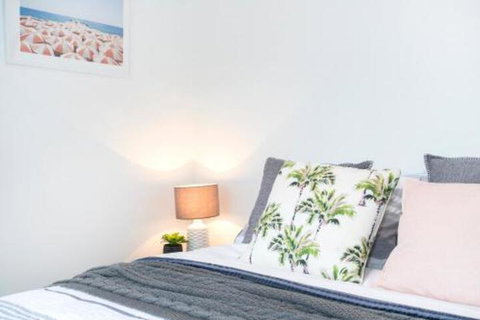 Coastal Hideaway - Accommodation Burleigh 4