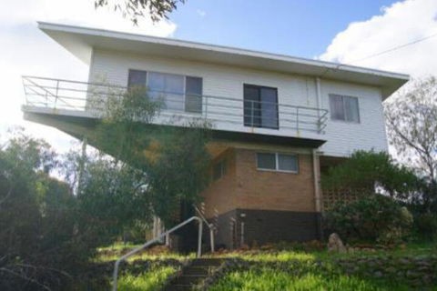 The Kite Beach House - Accommodation Burleigh 0