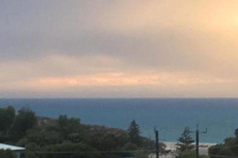 Moore River Beach Shack - Accommodation Burleigh 5