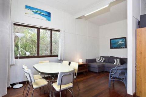 Moore River Beach Shack - Accommodation Burleigh 1