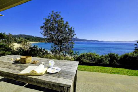 Yallumbee - Accommodation Burleigh 2