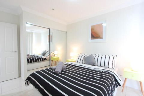 Willahra Tower Apartment - Accommodation Burleigh 2