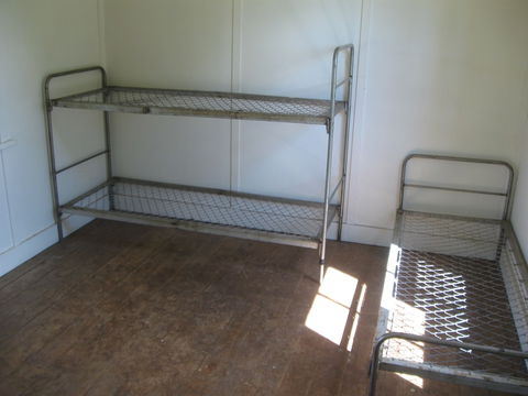 Brackens Hut - Accommodation Burleigh 4