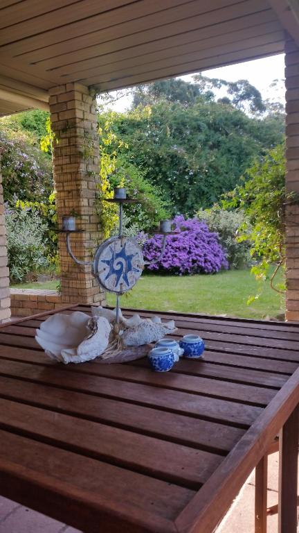 Beezneez B & B - Accommodation Burleigh 4