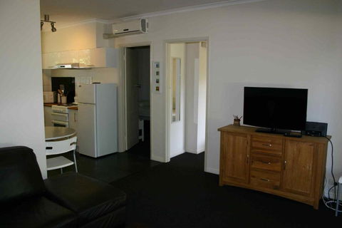 Ageri Holiday Unit - Accommodation Burleigh 4