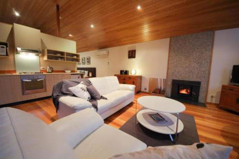 Indulge At Hepburn - Accommodation Burleigh 5