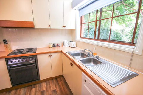 Amber Cottage - Accommodation Burleigh 1