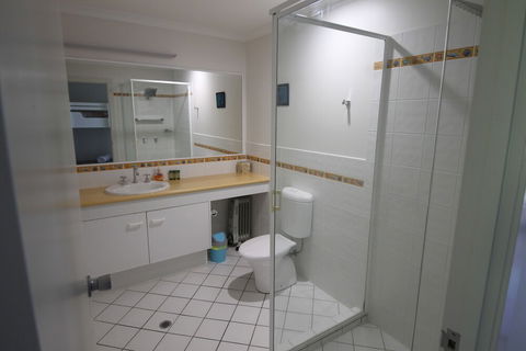 Moreton Island Villas & Apartments - Accommodation Burleigh 2