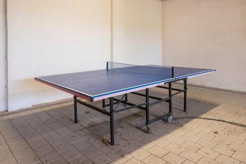 Caves Retreat - Accommodation Burleigh 2