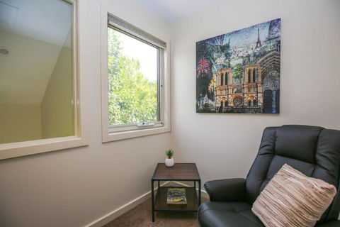 Amber Mist Villa Two - Accommodation Burleigh 3
