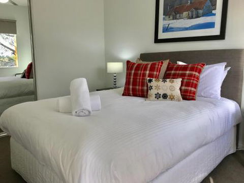 Apres - Accommodation Burleigh 6