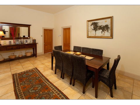 Fairholme Townhouse - Accommodation Burleigh 4