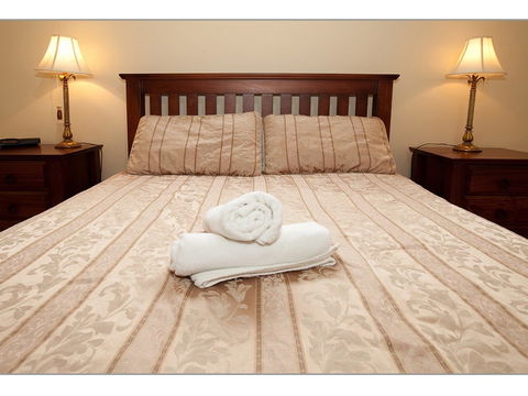 Fairholme Townhouse - Accommodation Burleigh 3