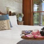 CHRISTOPHERS COTTAGE - Accommodation Burleigh 0
