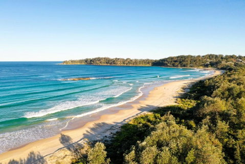 Fathoms 17 Mollymook ALL LINEN PROVIDED - Accommodation Burleigh 6
