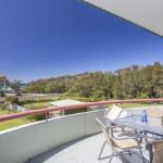 Fathoms 17 Mollymook ALL LINEN PROVIDED - Accommodation Burleigh 0