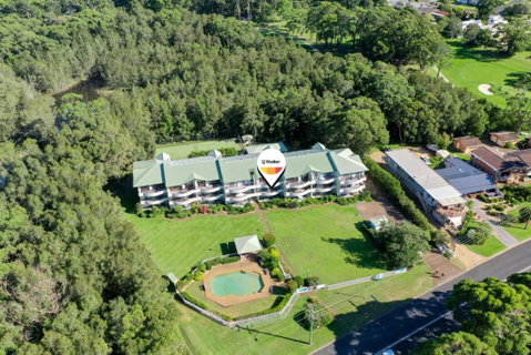 Fathoms 9 Mollymook - Accommodation Burleigh 1