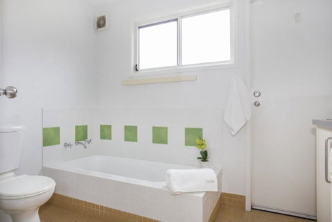 1 / 31 Ocean Street A Relaxing Coastal Retreat - Accommodation Burleigh 3