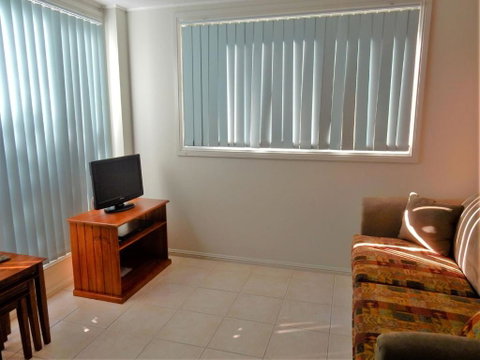 Ocean 1 / 38 Oceans Apartment - Accommodation Burleigh 4