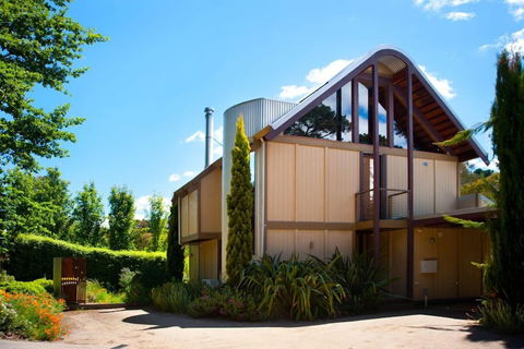 Hepburn Spa Pavilions - Accommodation Burleigh 0