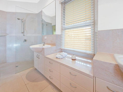 Koonya Sur Mer - Accommodation Burleigh 3