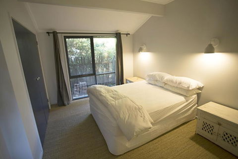 LOCKINGTON - Accommodation Burleigh 4