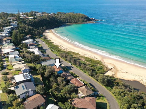 Beach Road 10 Mollymook - Accommodation Burleigh 5