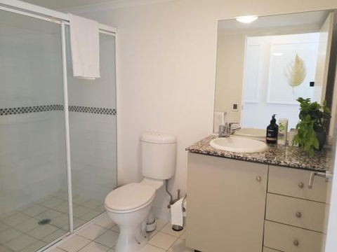 Riverfront Brisbane City - Accommodation Burleigh 5