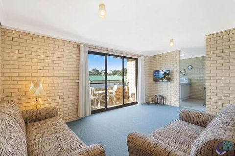 Apollo Unit 30 - Accommodation Burleigh 2