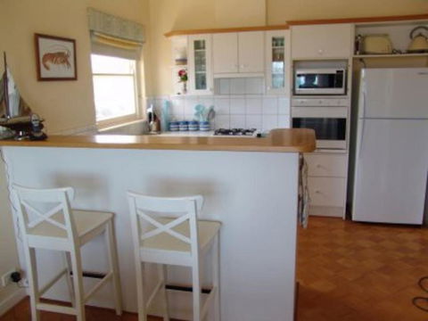 Baywater - Accommodation Burleigh 1