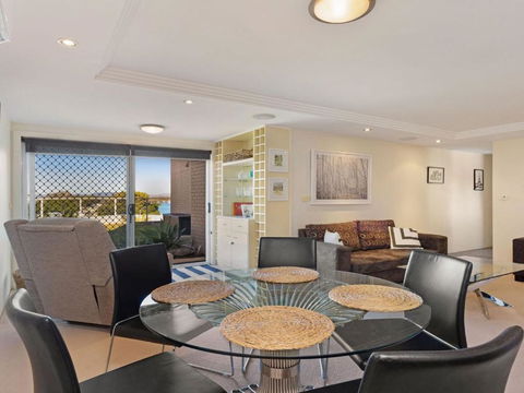 Garden Apartment At Forster Tower - Accommodation Burleigh 3