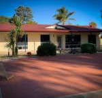 Hooterville - Accommodation Burleigh