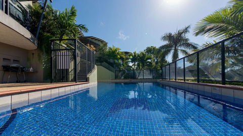 Ambience Of Airlie - Airlie Beach - Accommodation Burleigh 1