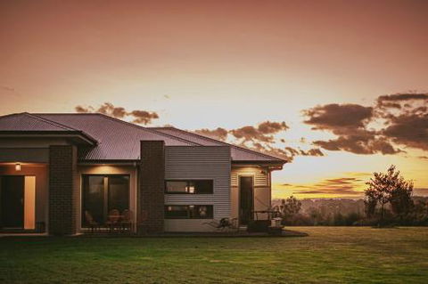 Hillcrest - Accommodation Burleigh 0