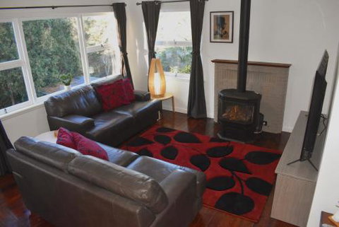 NEW Winston Cottage Leura Views & Location - Accommodation Burleigh 2