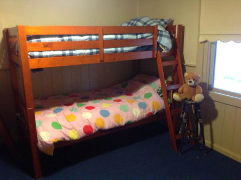 Pemberton - Accommodation Burleigh 6