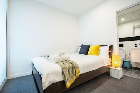 36windsorpalace1bd1bthfreecarpark - Accommodation Burleigh 2