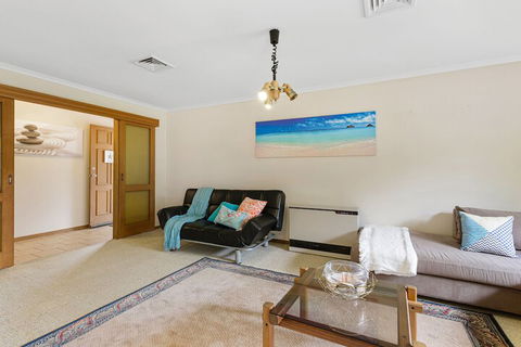 CAPEL A Great Family Getaway - Accommodation Burleigh 5